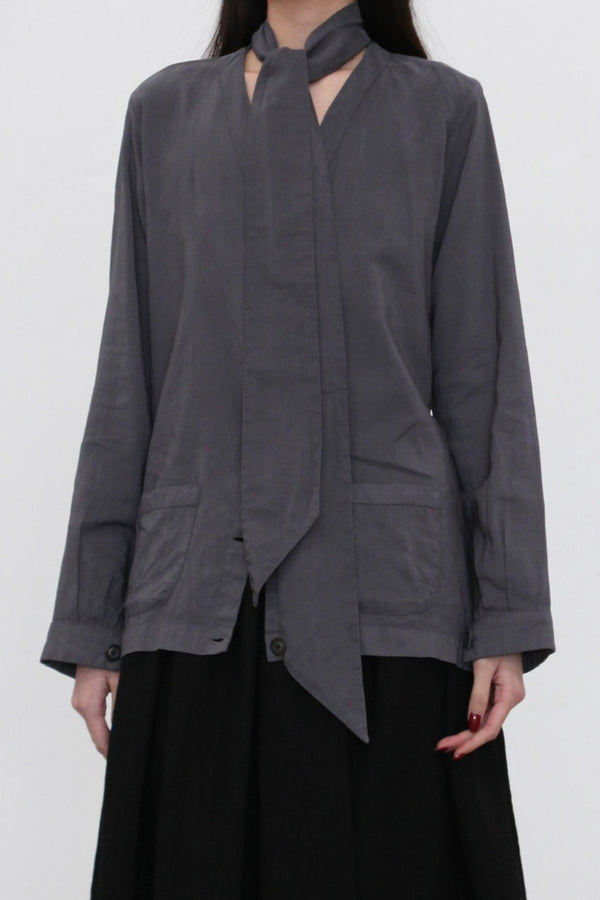 GEOFFREY B SMALL Deep V-neck jacket shirt Front patch pockets and detachable scarf GBS-EV7WJ01-HUI Grey